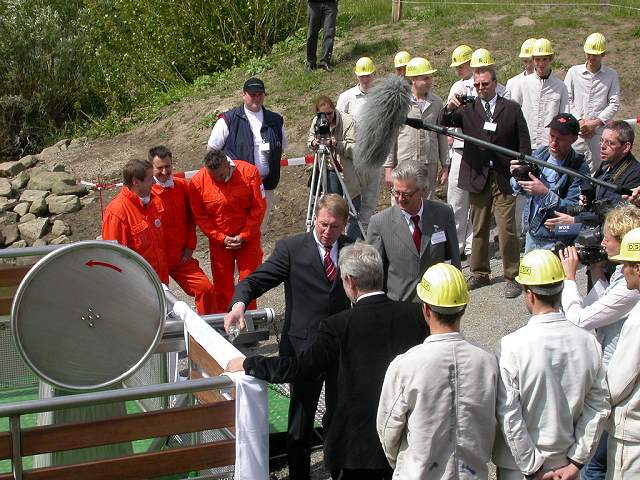 Bernd Toenjes gives the name Baldur to the Lippe ferry !