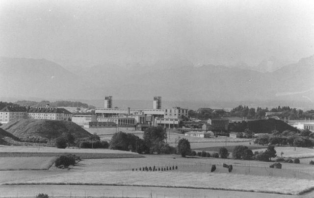 Zeche vor Alpenpanorama !