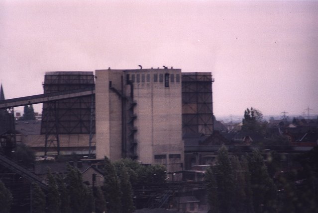 The bunker for the coal and two cooling towers !